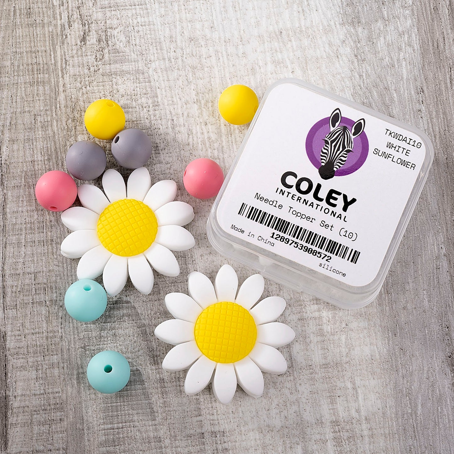 Daisy Needle Topper Set