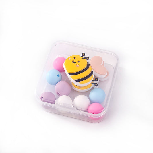 Bee Needle Toppers Set